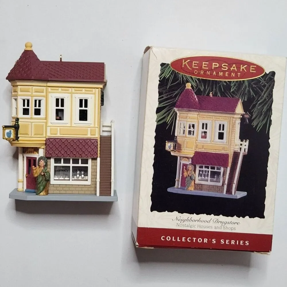 Hallmark Keepsake Ornament – Neighborhood Drugstore (1994, Collector’s Series)